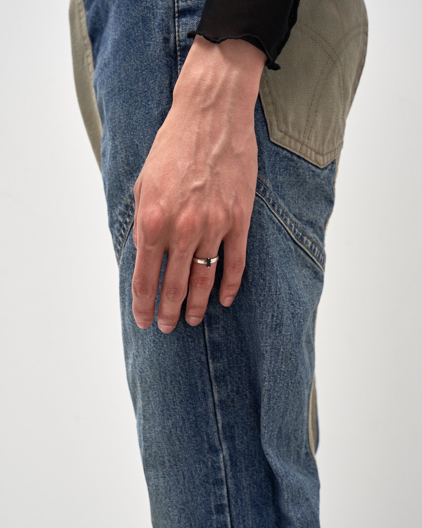 The B ring/ silver