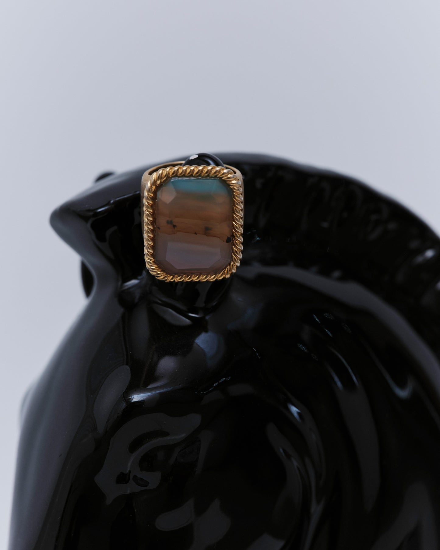 Sovereign Rope Ring Gold