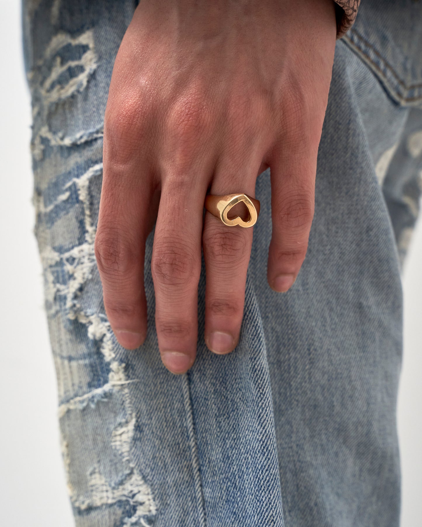 Heart hole ring Gold